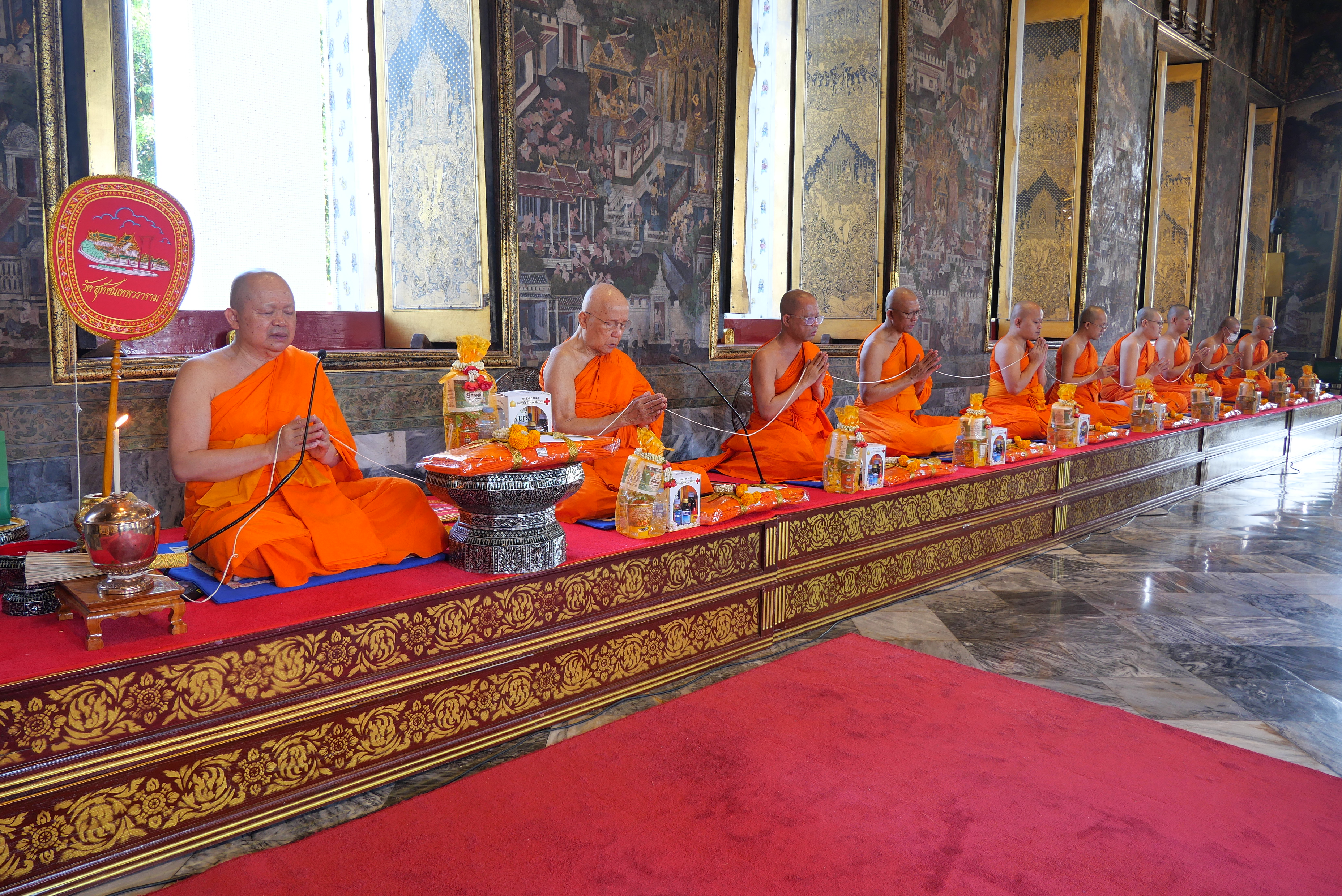 title - ปลัดกระทรวงเกษตรและสหกรณ์ พร้อมด้วยคณะผู้จัดเตรียมงานพระราชพิธีพืชมงคลจรดพระนังคัลแรกนาขวัญ ประจำปี ๒๕๖๙ ทำบุญถวายผ้าไตรและเครื่องไทยธรรม